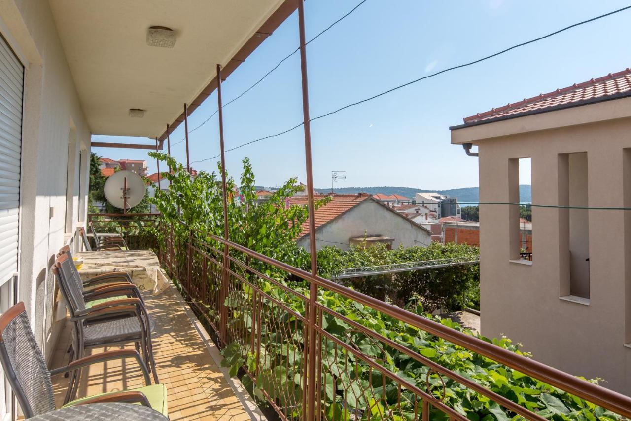 Apartment Pepica Trogir Exterior photo